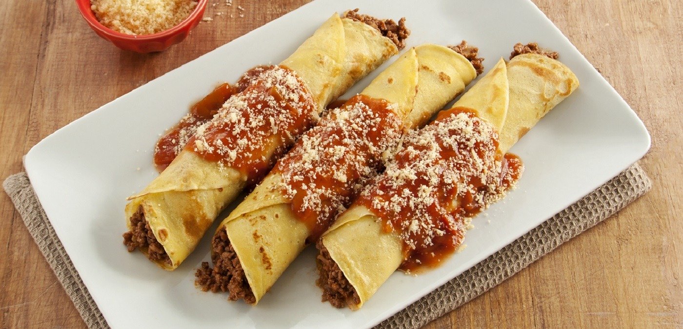 Aprenda panqueca de carne moída fácil: massa leve, recheio suculento e gratinado perfeito em 30 min.